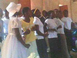 Coro no culto de aniversário