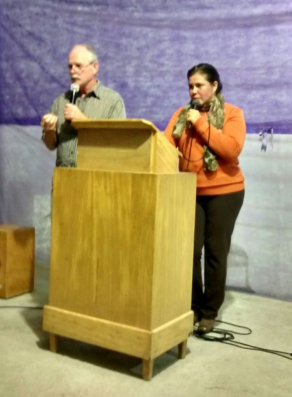 Culto com o grupo VEM Canadá na IMeL Jardim Rossi