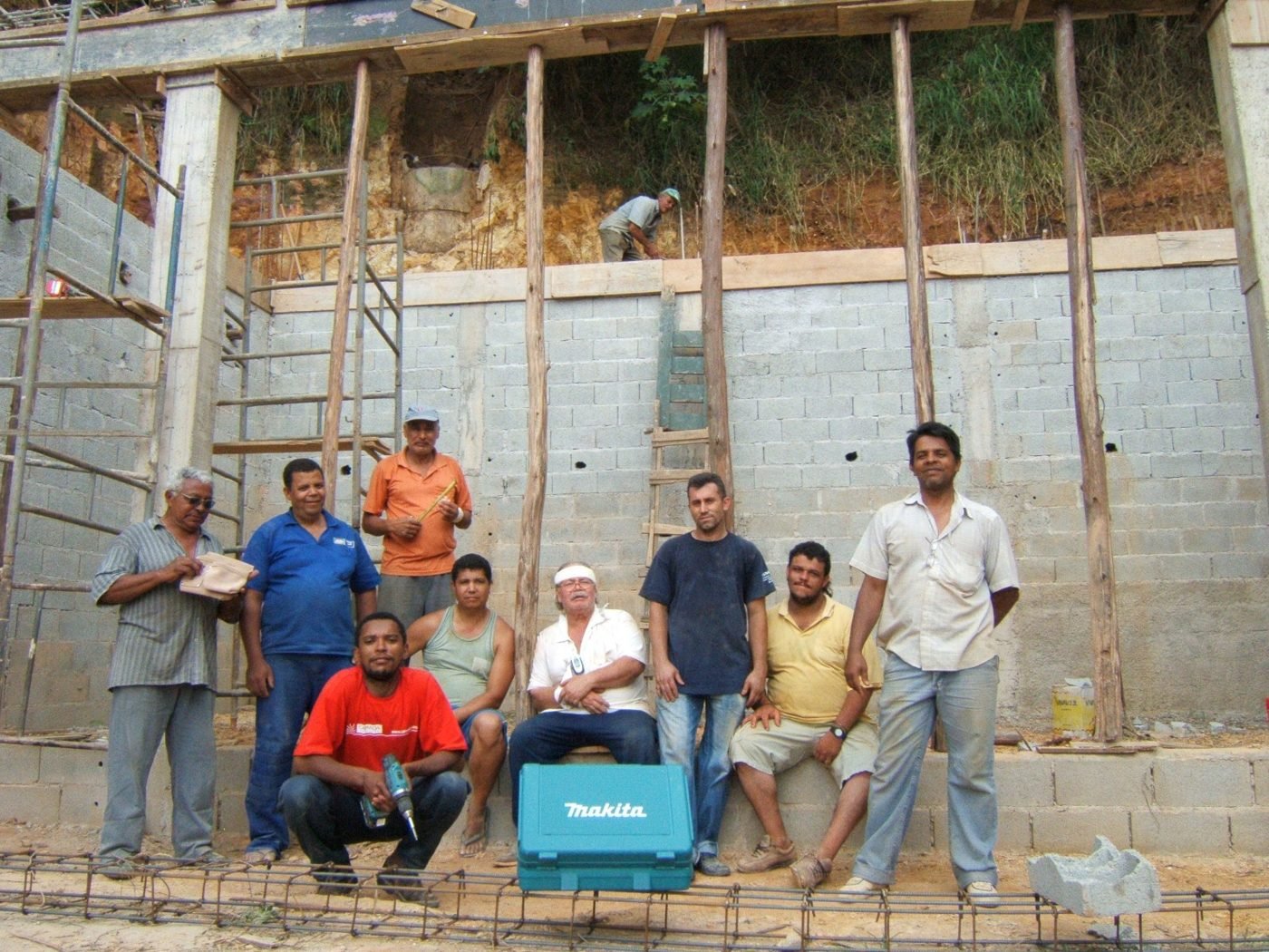 Equipe na obra da IMeL Jardim dos Pinheiros